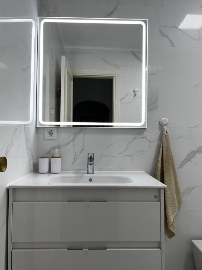 Synergy Apartment, 2 Bedroom, City Center By Namaste Elite Torremolinos Eksteriør billede
